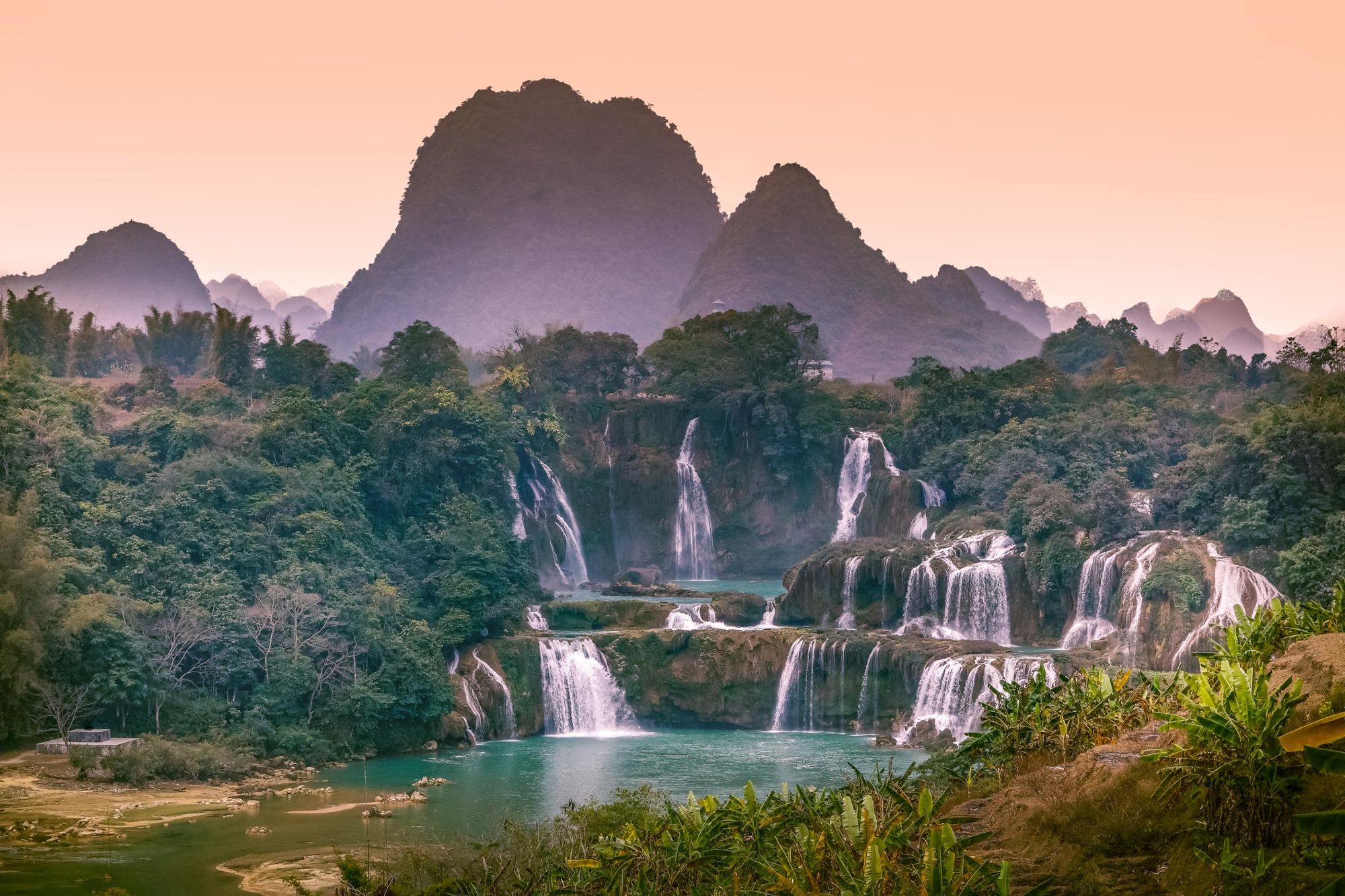 10 Breathtaking Hidden Travel Destinations You Must Visit