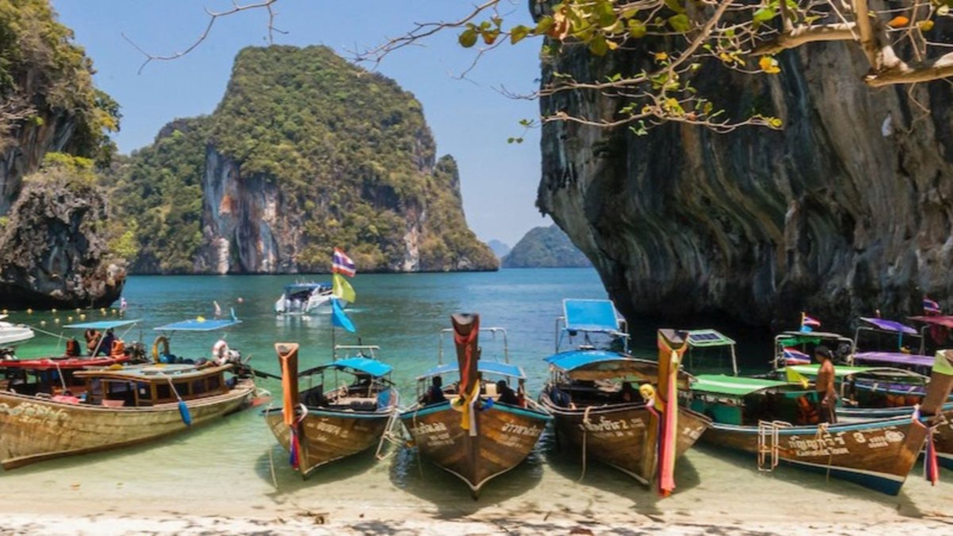 Best Destinations for Adventure Road Trip Tours