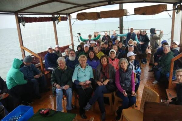 Group Tours: Benefits for New Travelers