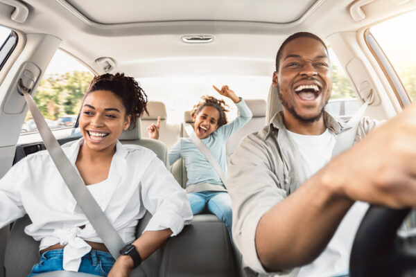 How to Stay Entertained During Long Road Trips