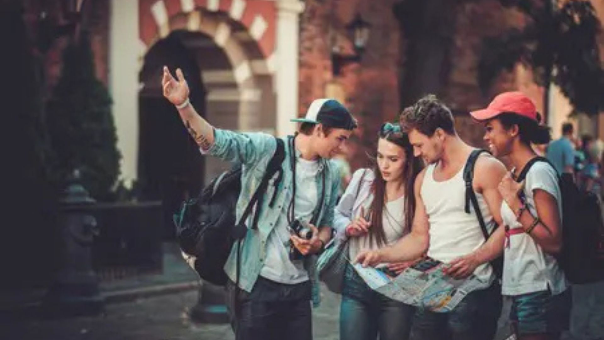 How to Stay Safe During Group Tours