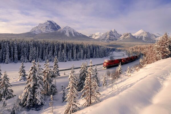 Top 10 Winter Travel Destinations for Snow Lovers