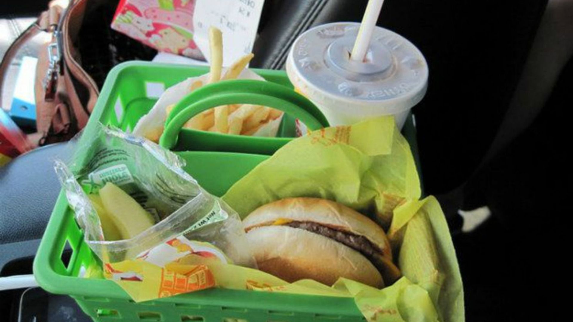 Travel Hacks for Road Trip Planning.